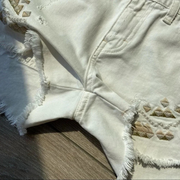 Free People Tulum Embroidered Ripped  Jean Shorts - Picture 9 of 13